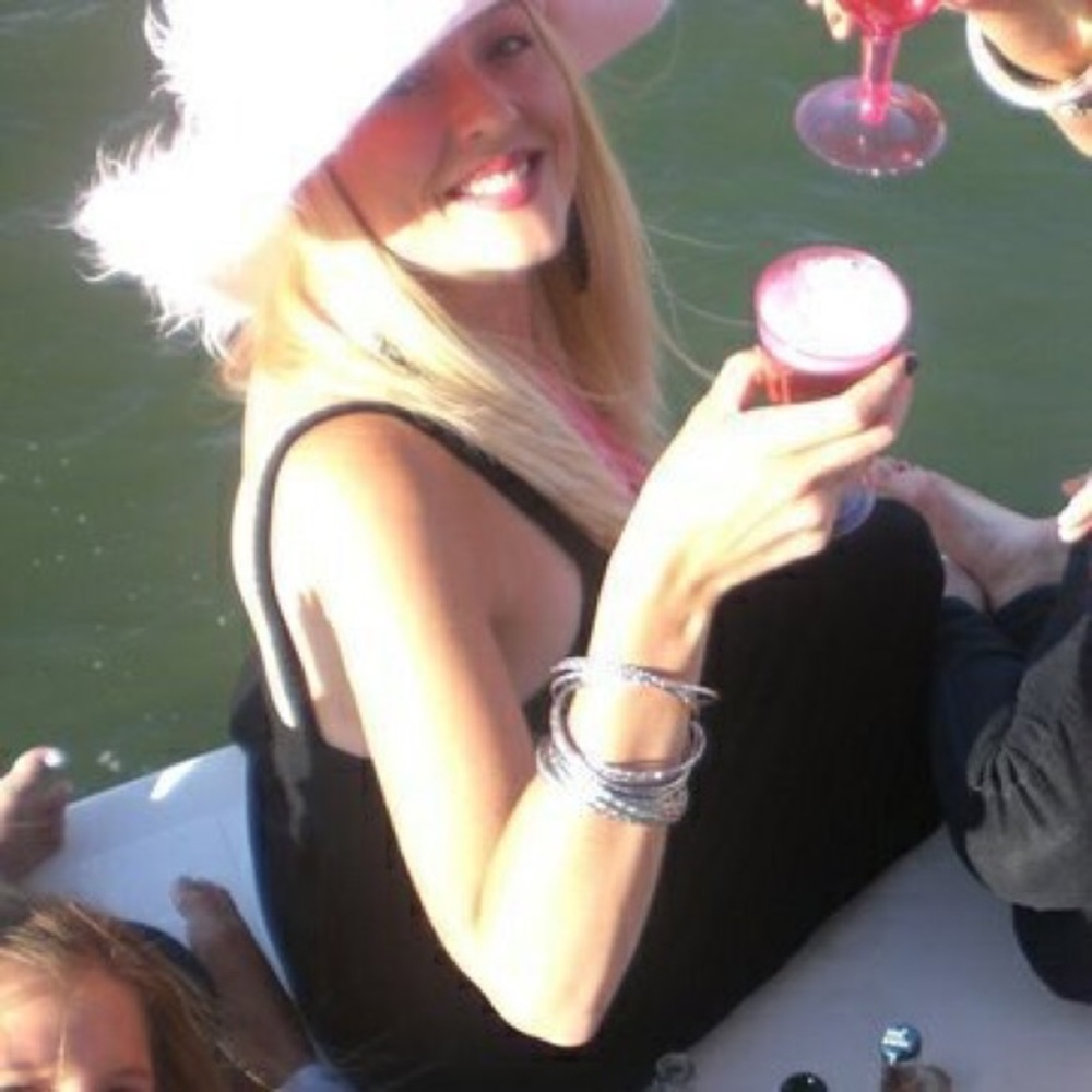 Meet your Posher, Jessica
